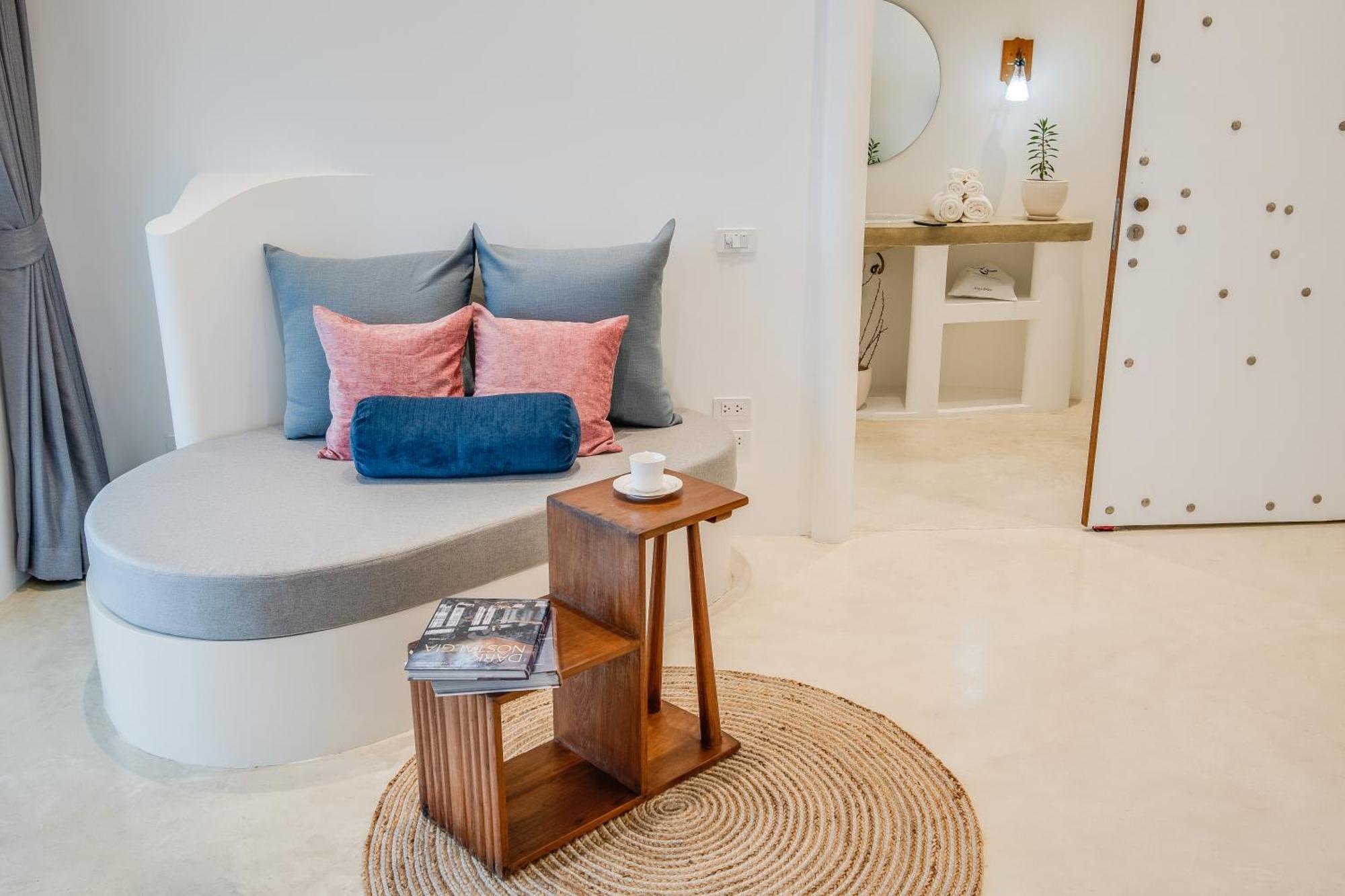 Ampersand Resort