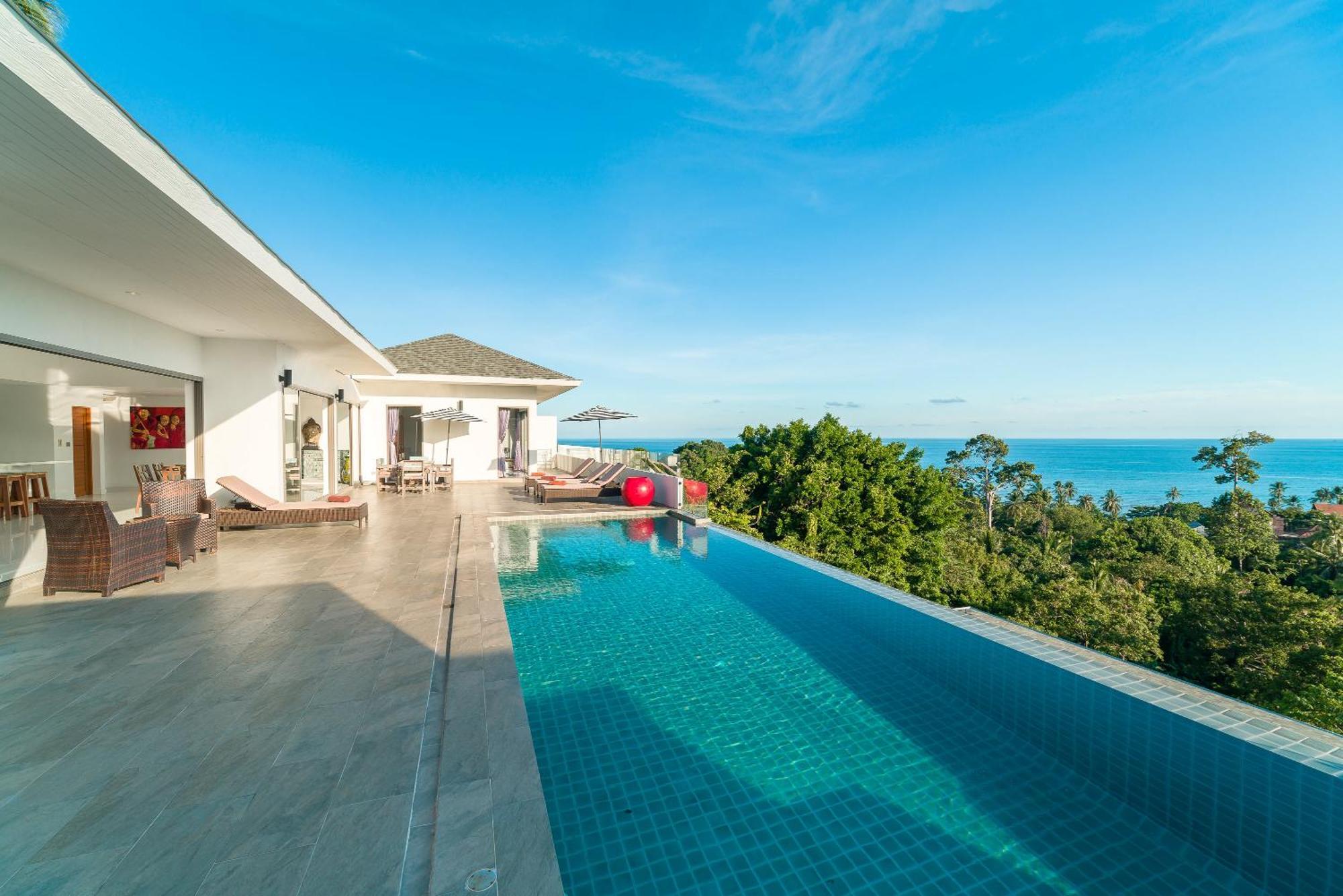 Tropical Sea View 4*