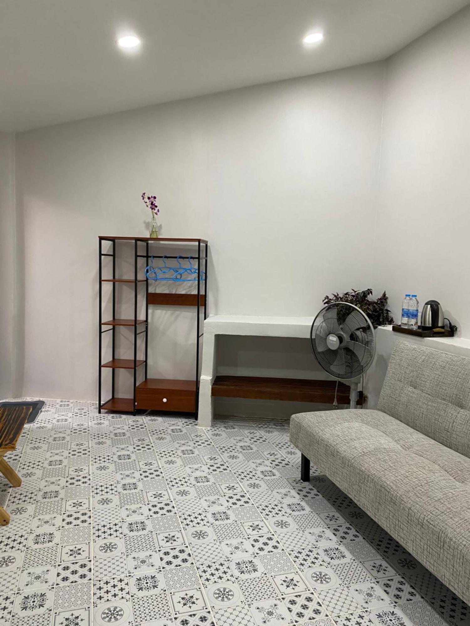 Shaya Guest house