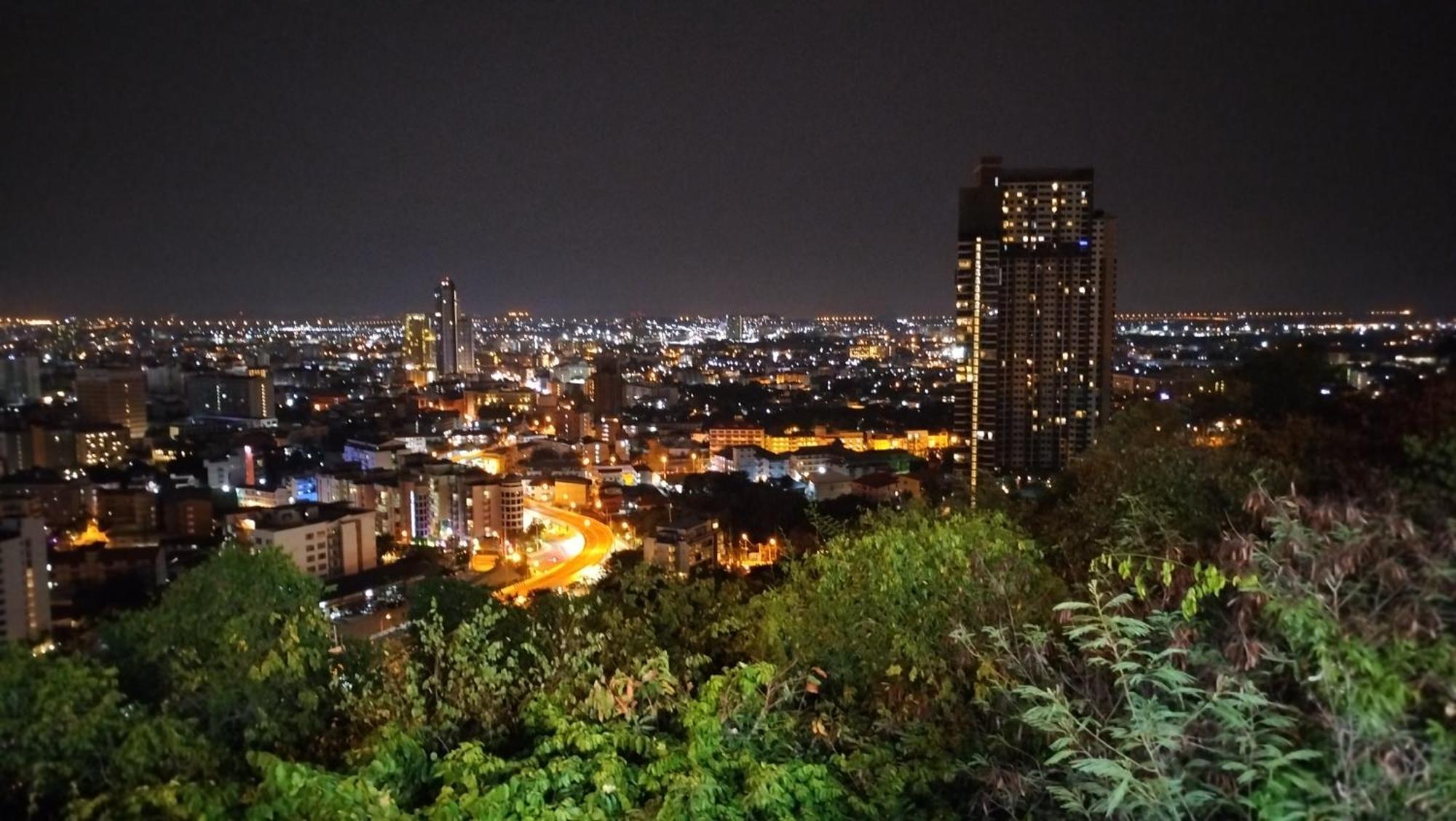 Unixx Apartamento Pattaya