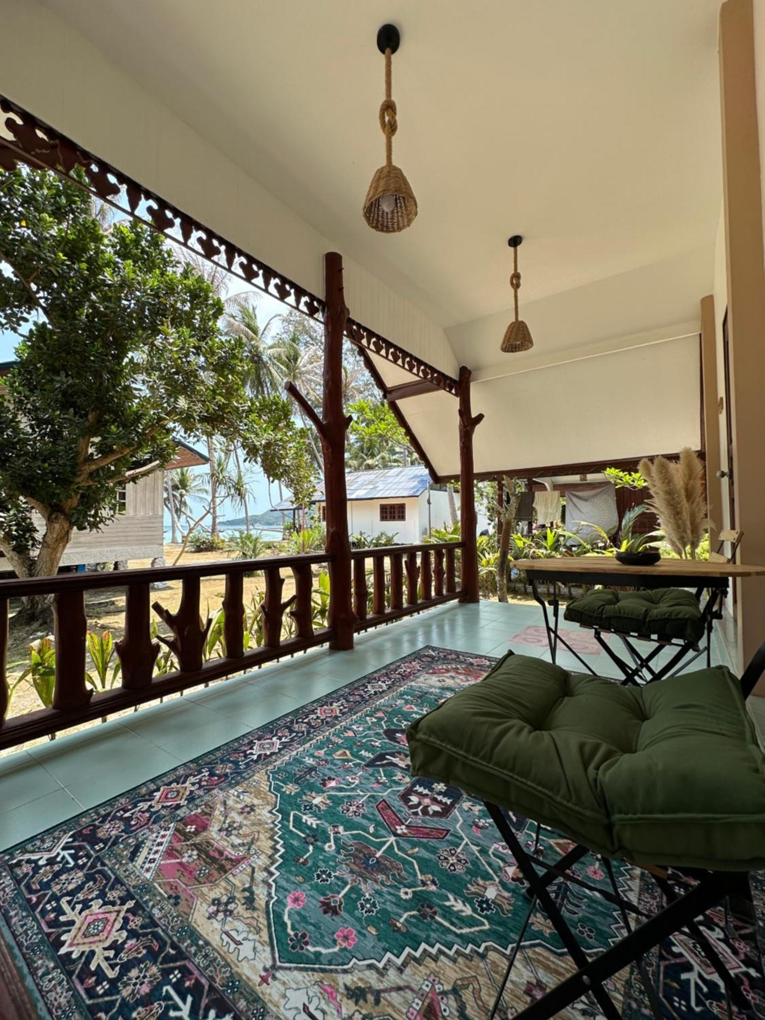 Cozy House In Chaloklum Holiday home