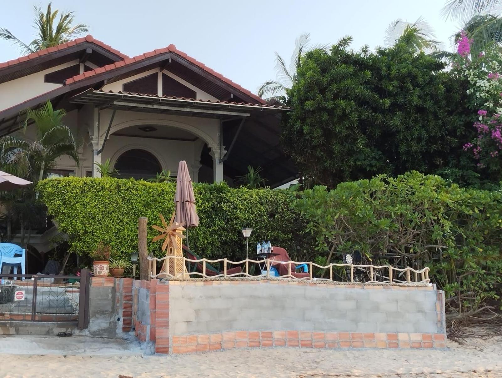 Luxury Front Sea Private Villa, 3 Bedroom On The Bang Po Maenam ,ko Samui *