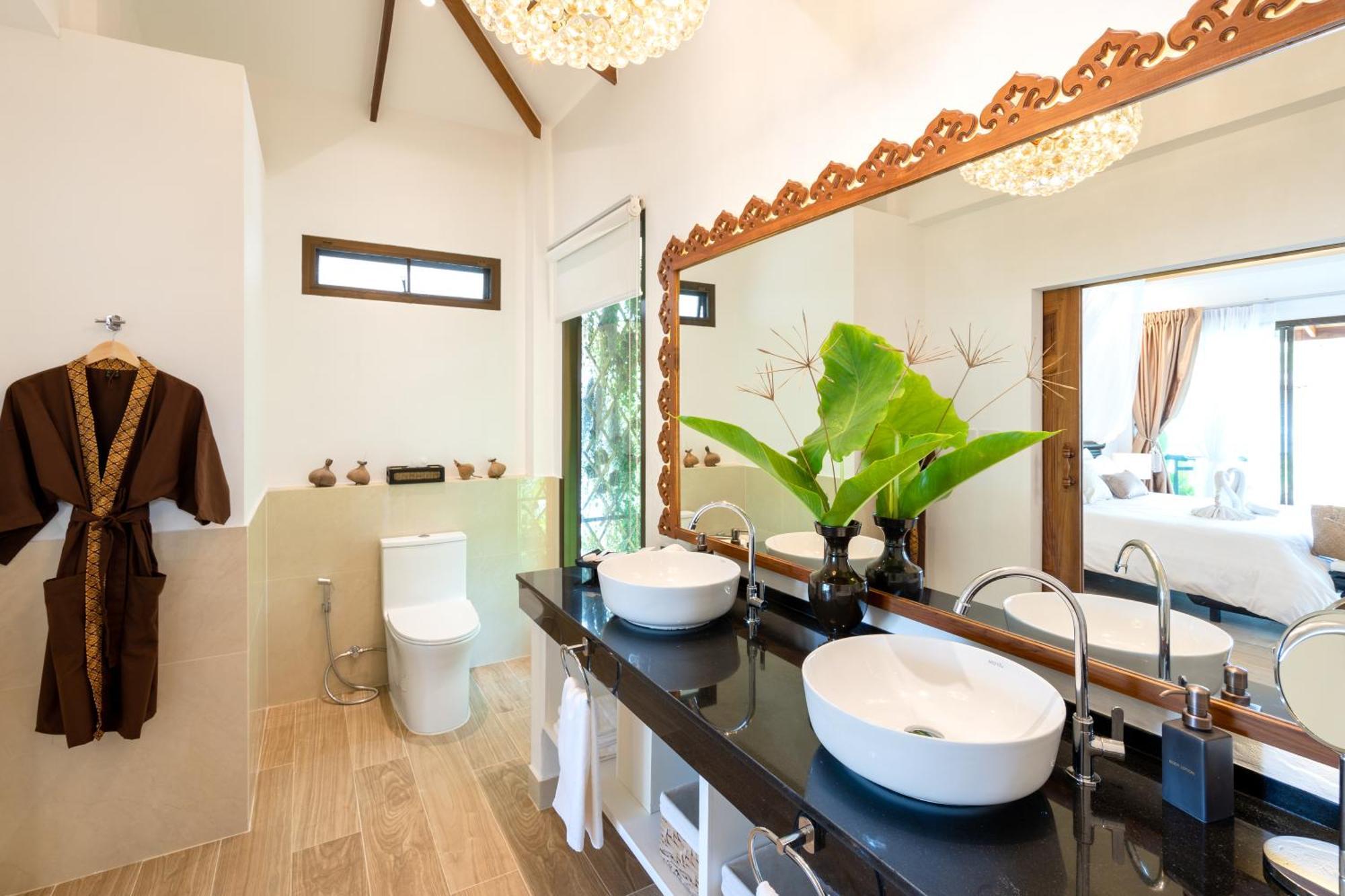 Lanta Palace & - Adult Only Resort
