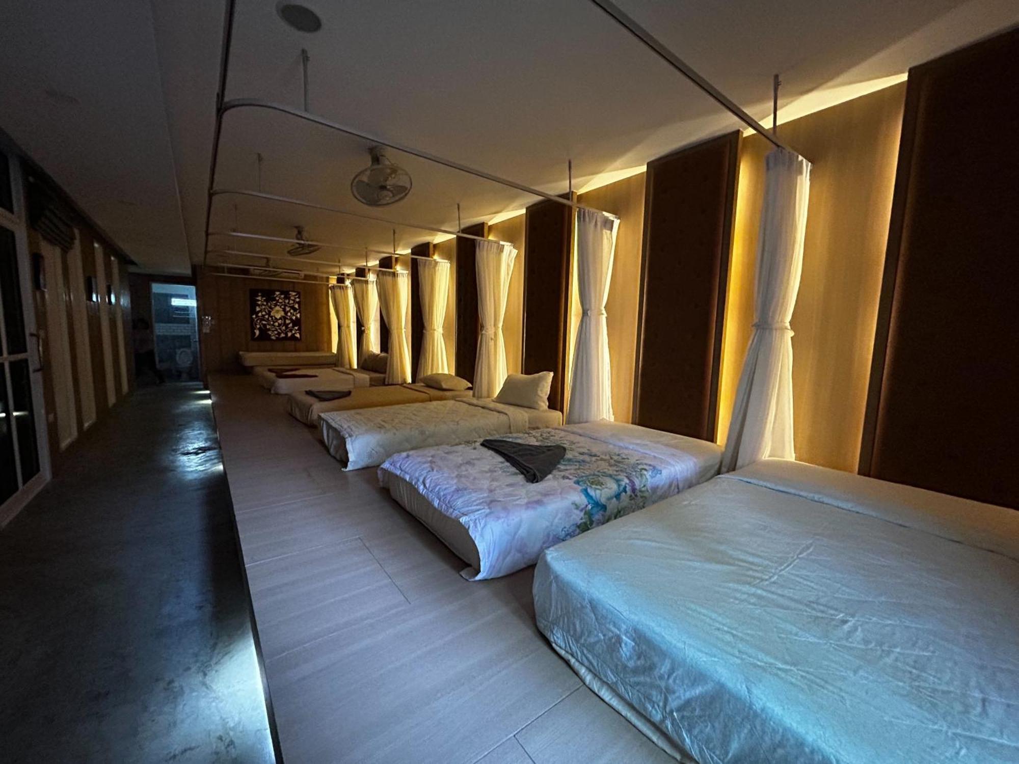 Island Hotel