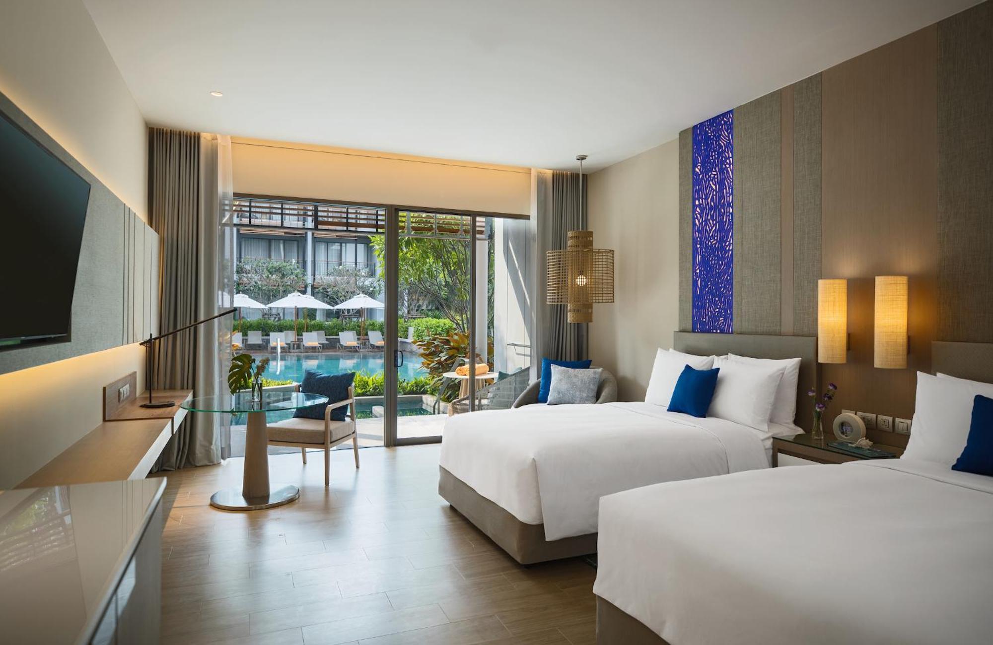 Renaissance Pattaya & Na Chom Thian