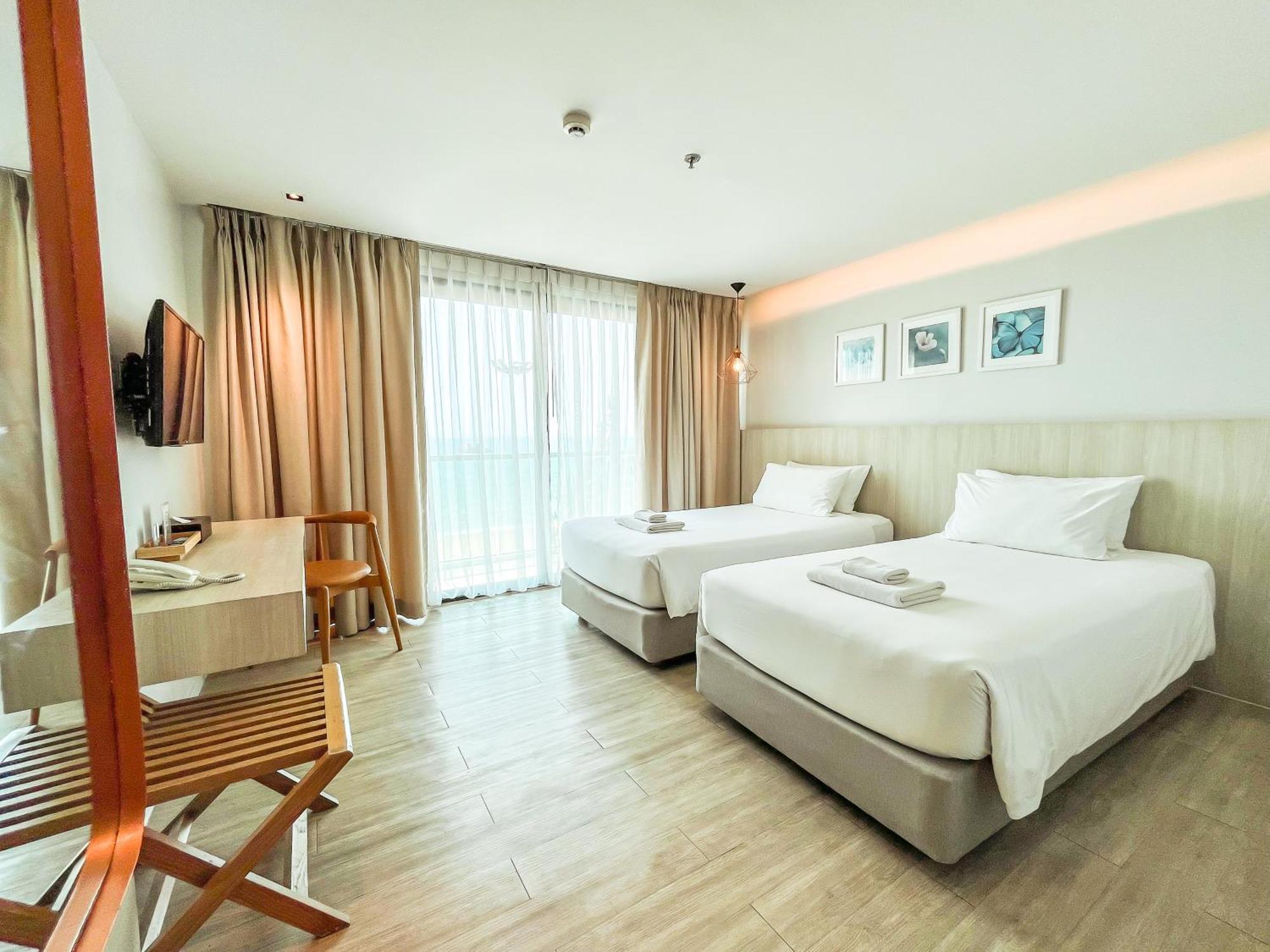 Hotel Morada Pattaya 4*