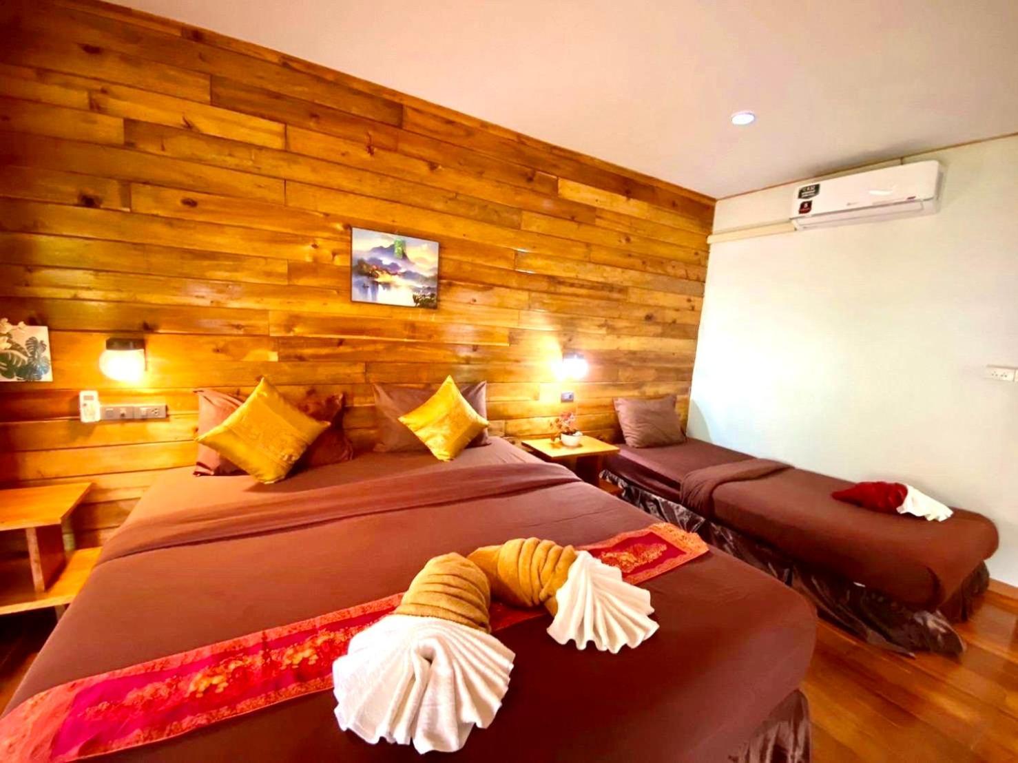 Coconut Lanta @klong Dow Hotel