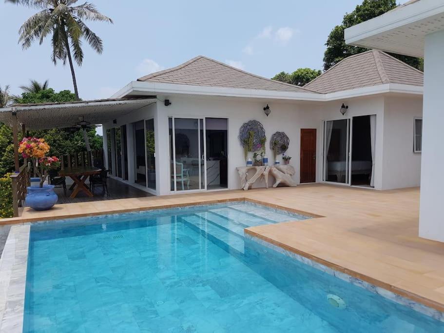 Blue Bay Villa