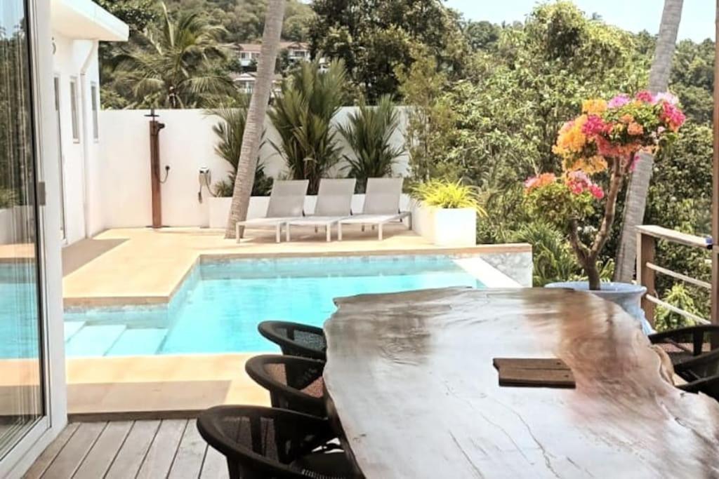 Blue Bay Villa *