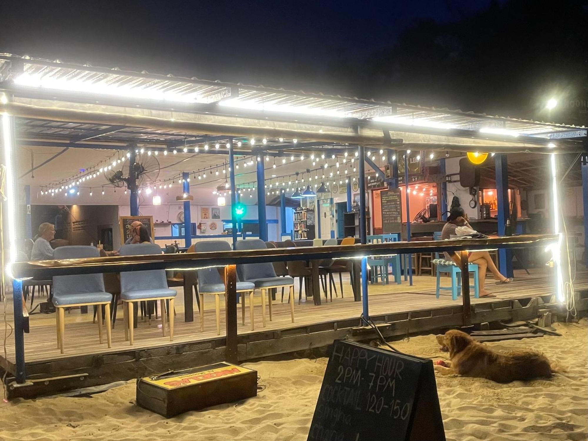 Moonhut Hotel Mae Nam