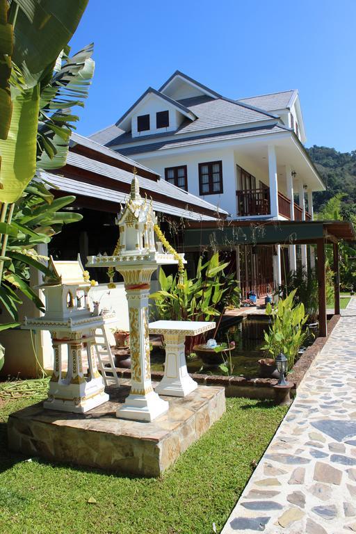 Colina And - Adults Only Guest house Khao Lak