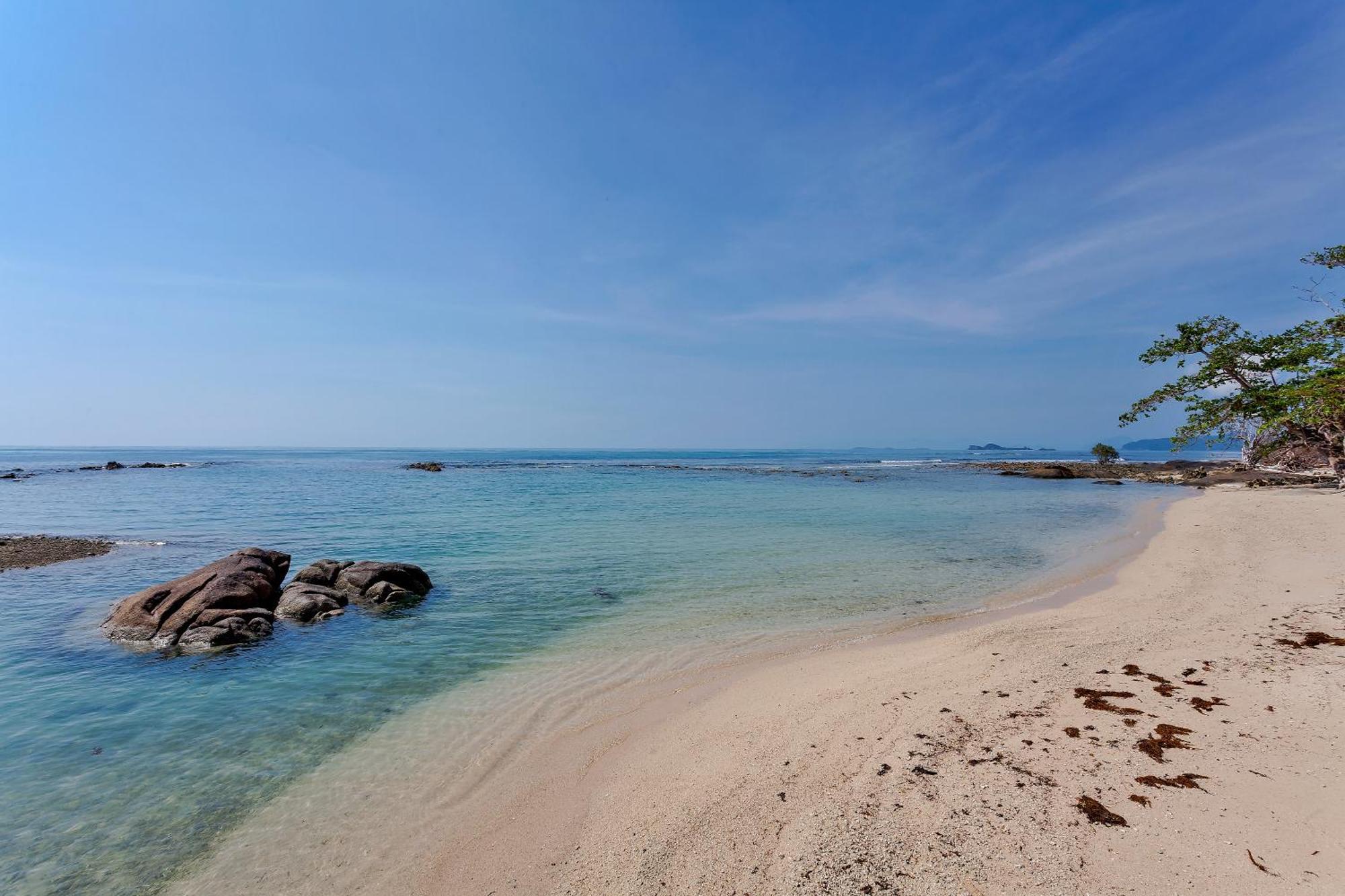 Apartment Shasa - Luxury Beachfront