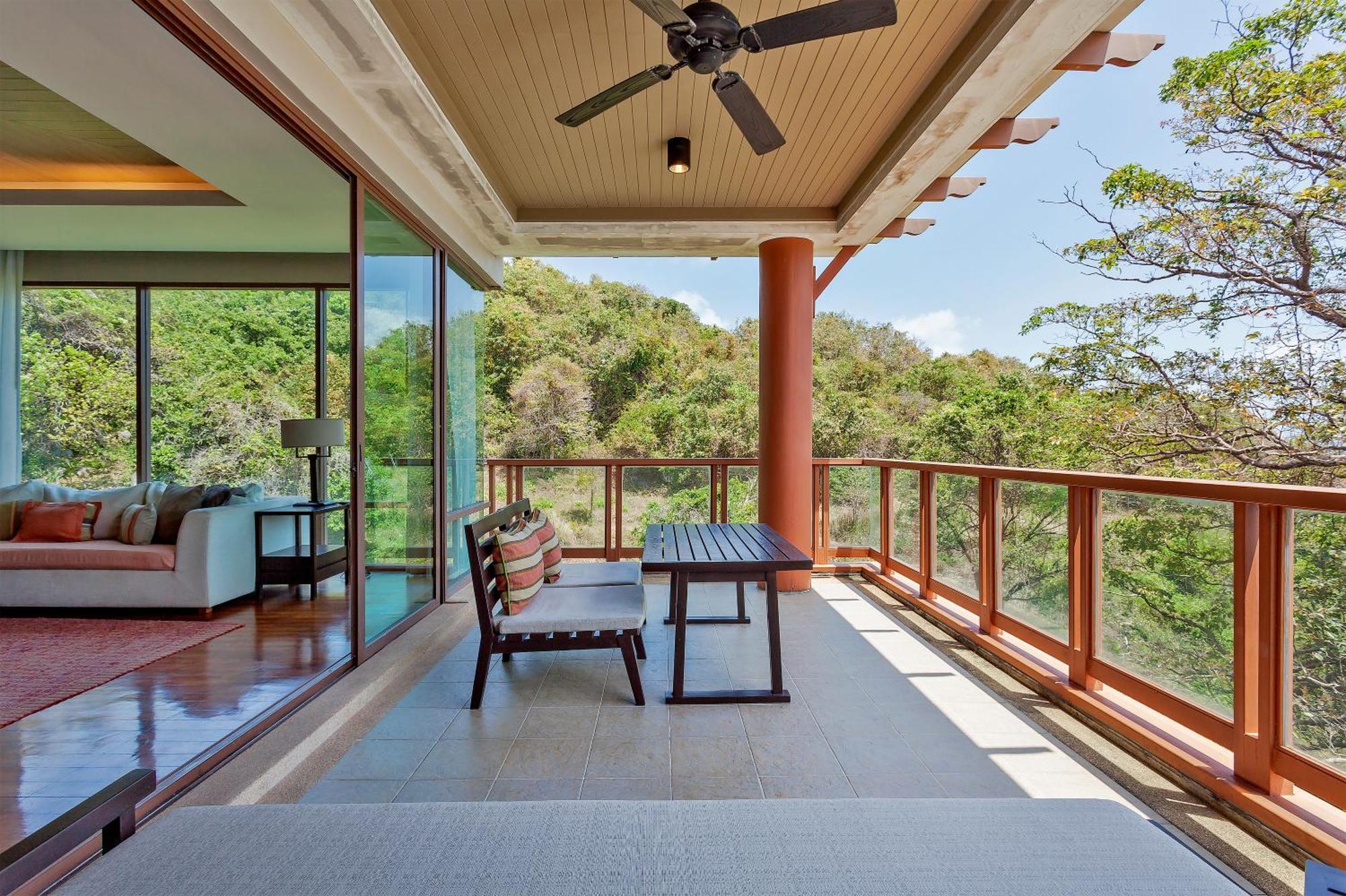 Apartment Shasa - Luxury Beachfront