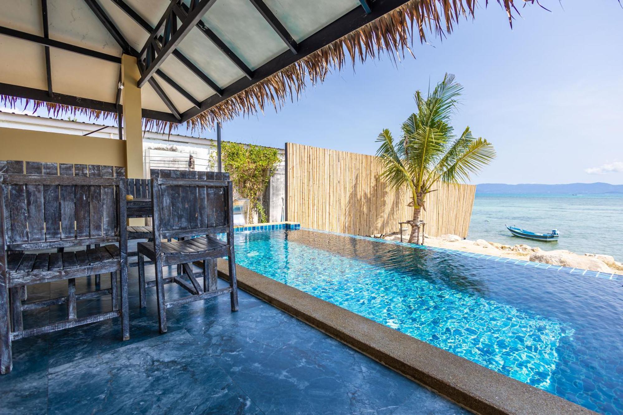 Absolute Beachfront Hotel Baan Tai