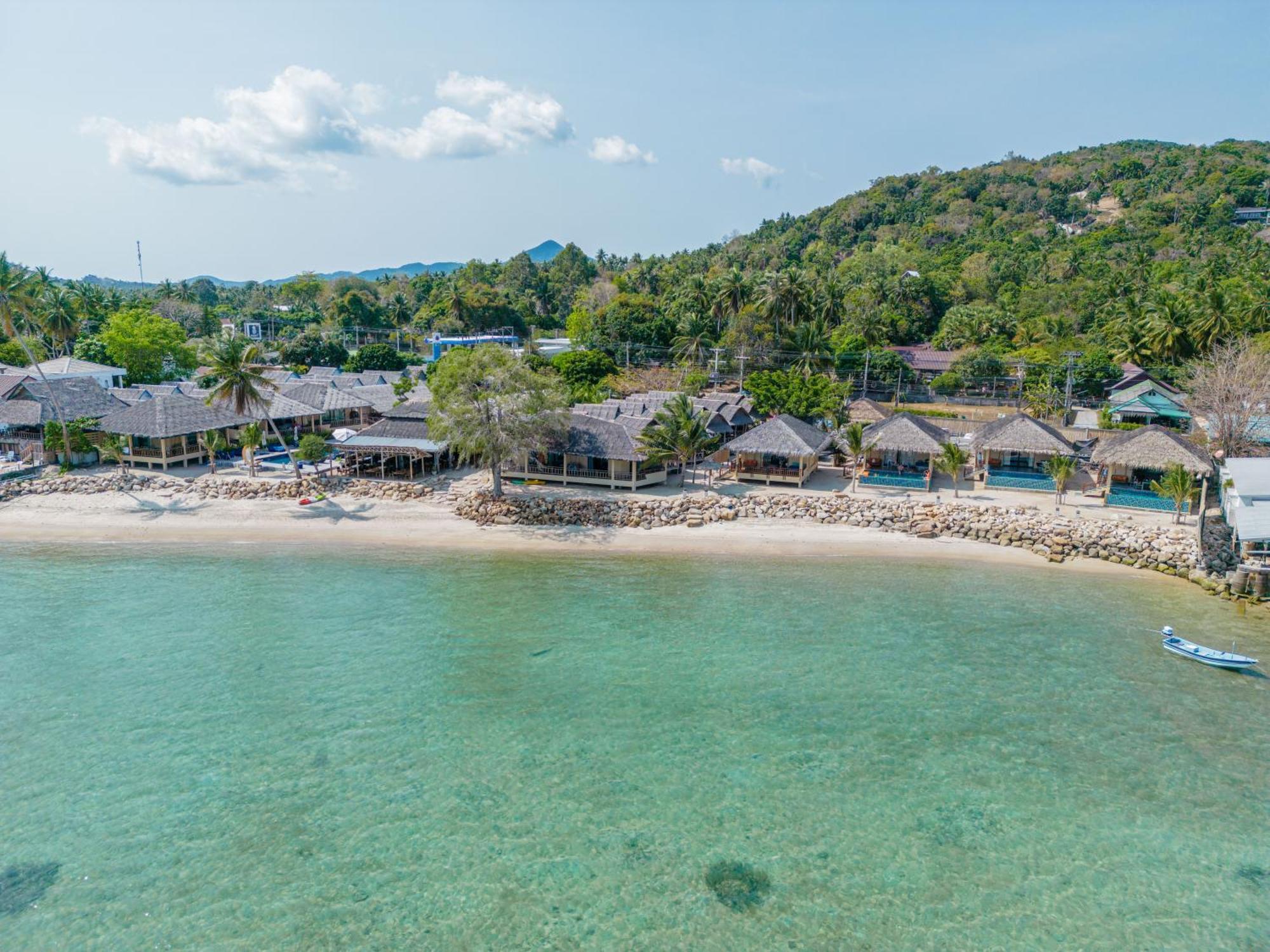 Absolute Beachfront 5*