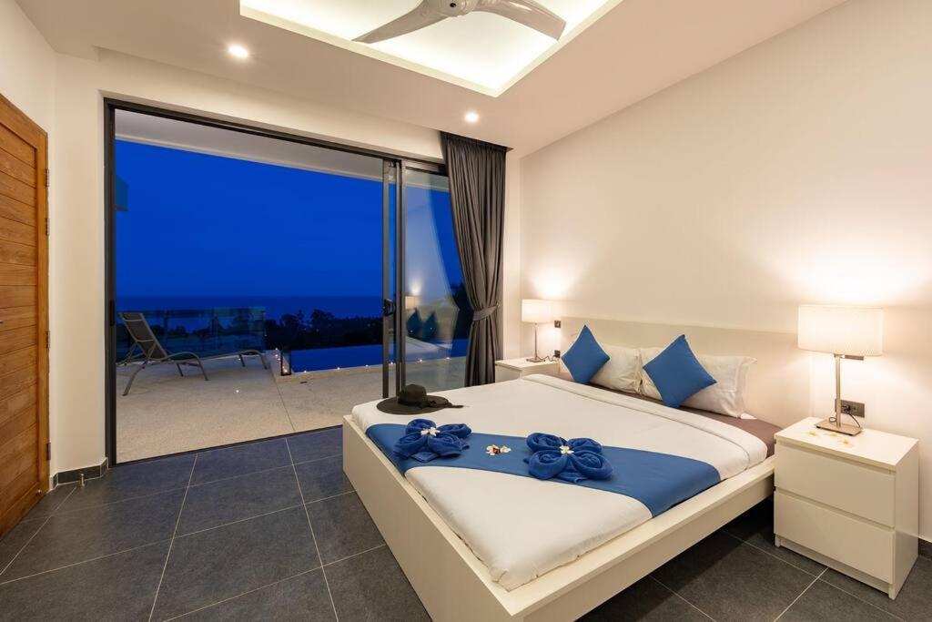 Villa 15% Off ! Brand New Near