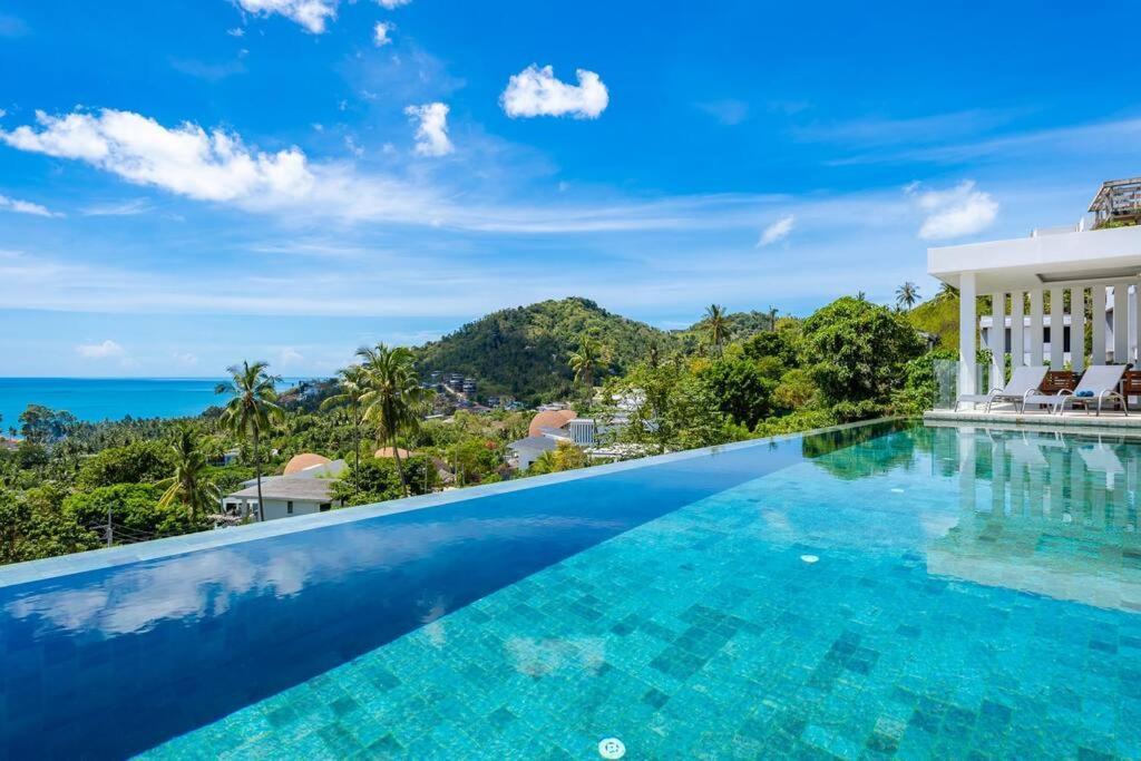 15% Off ! Brand New Near Villa