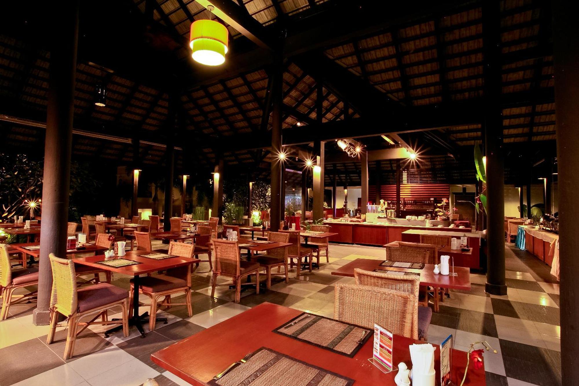Resort Palm Galleria 4*