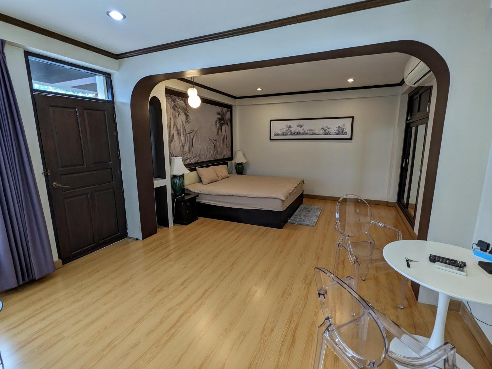 Hostel October Chiangmai *