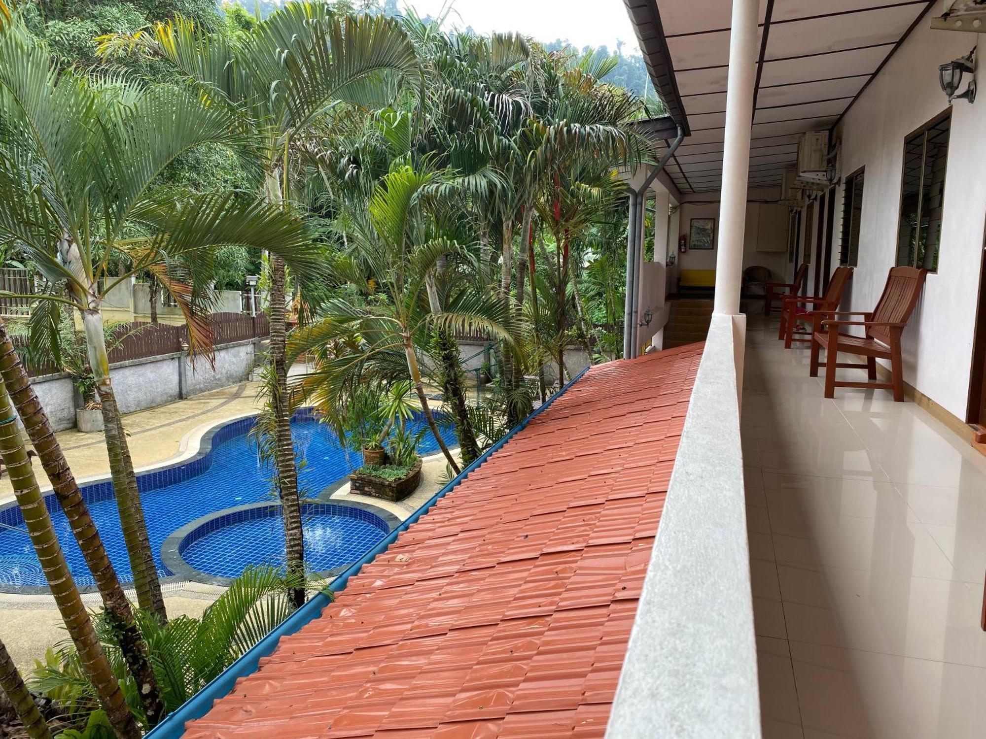 Hotel Khaolak Grand