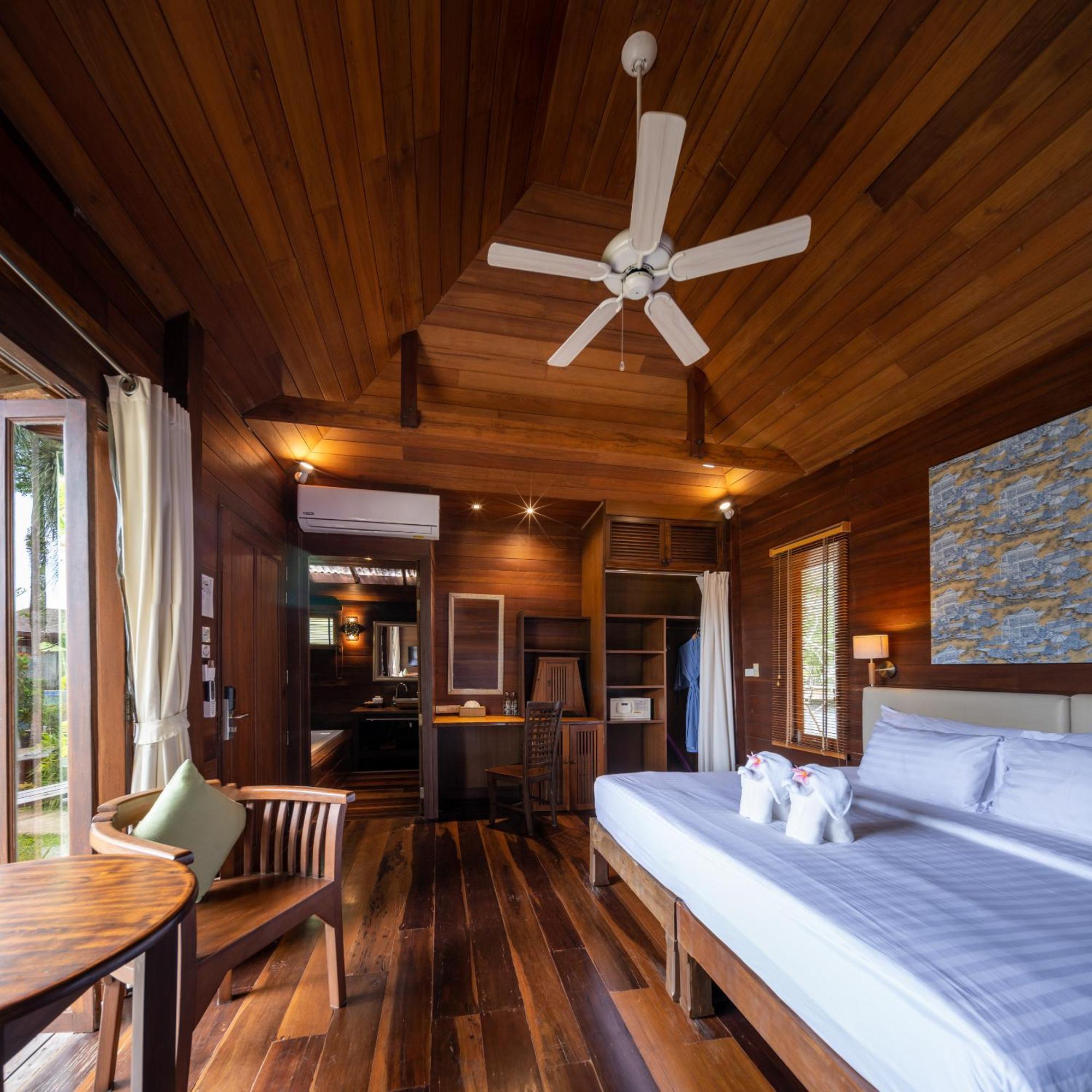 Gajapuri Resort 4*