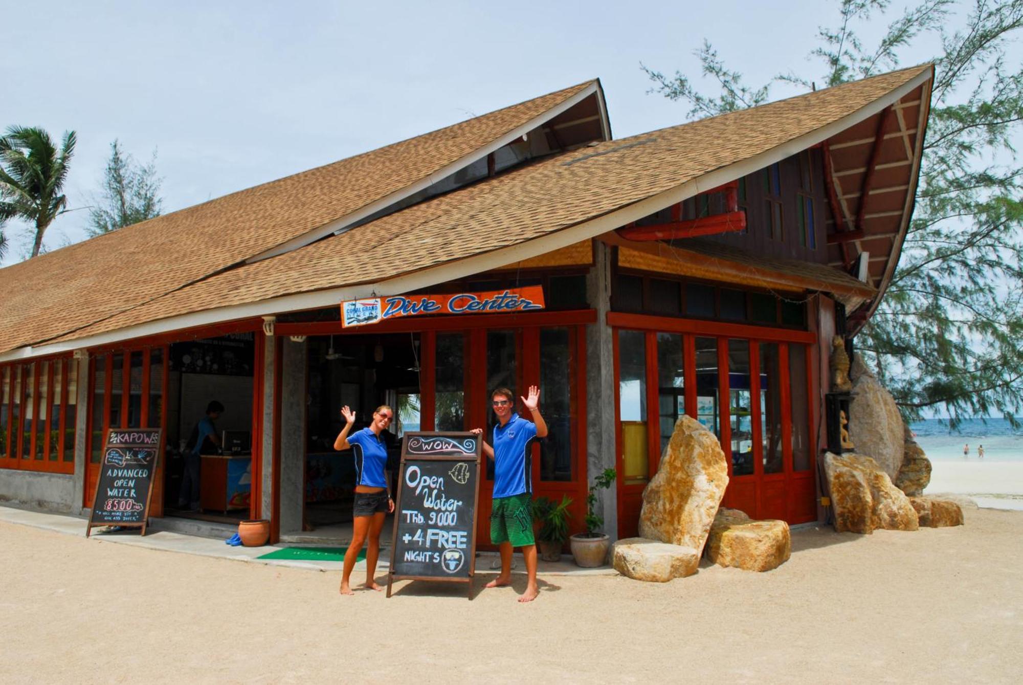 Coral Grand 3* Koh Tao