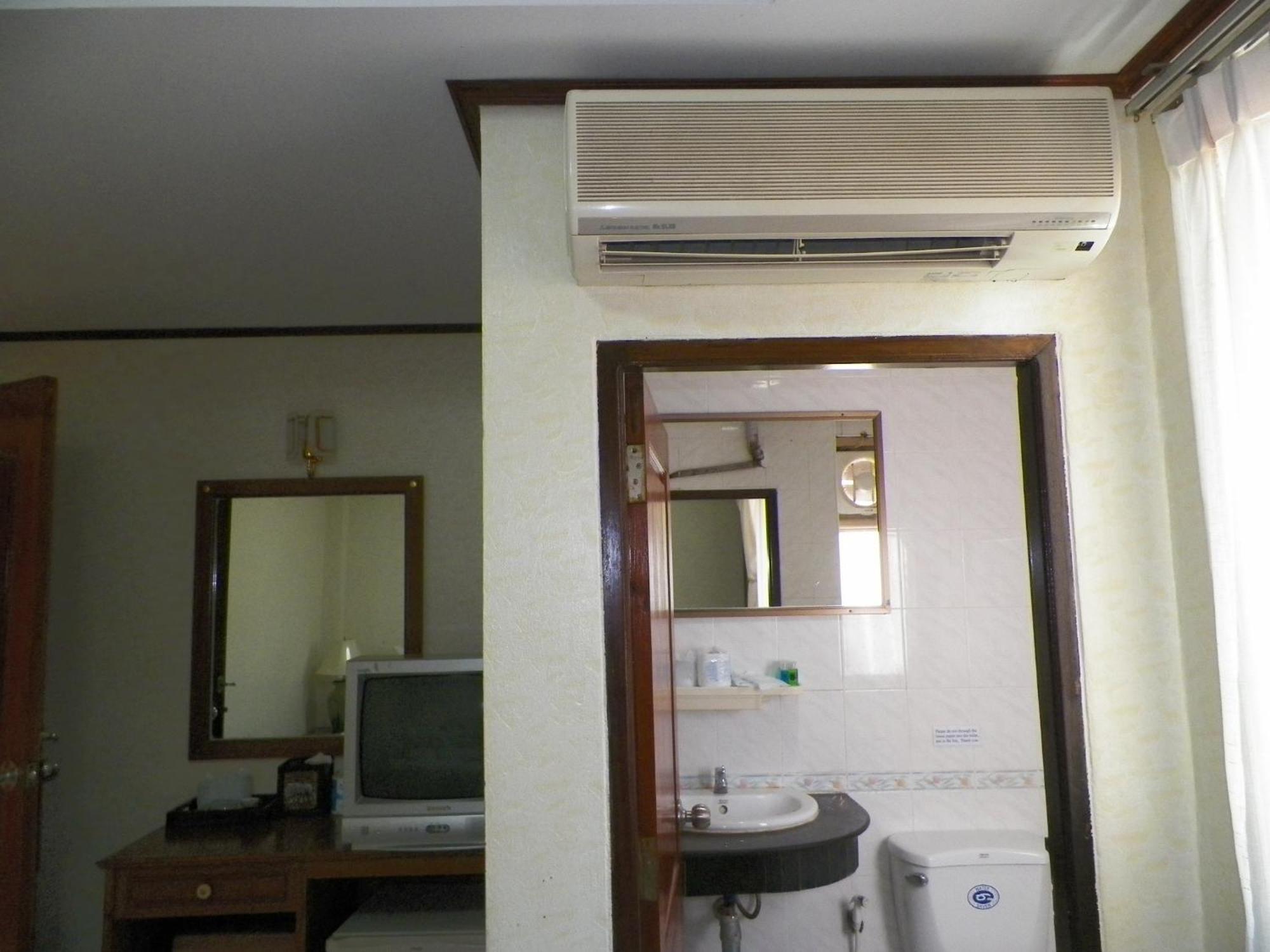 Hotel Natacha Phi Phi Don