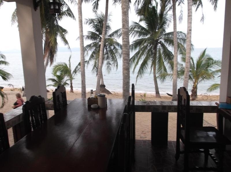 Palm Point Village Hotel Mae Nam