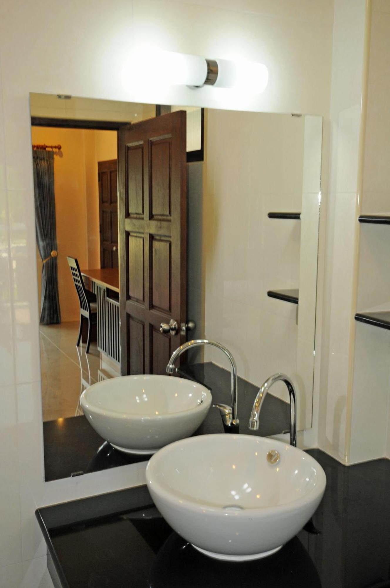 Resort Phatcharee Baan Tai