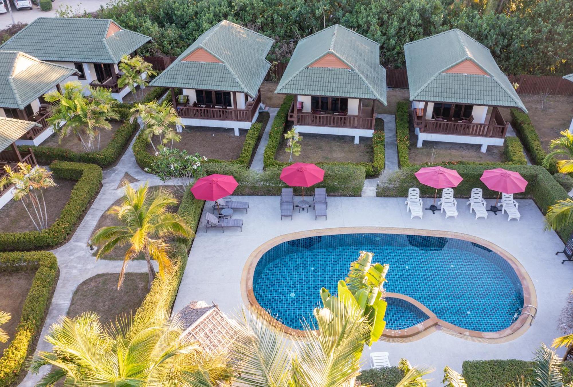 Resort Phatcharee 3*