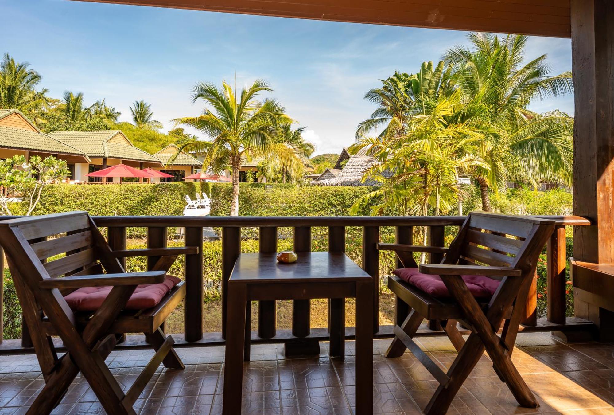 Resort Phatcharee Baan Tai