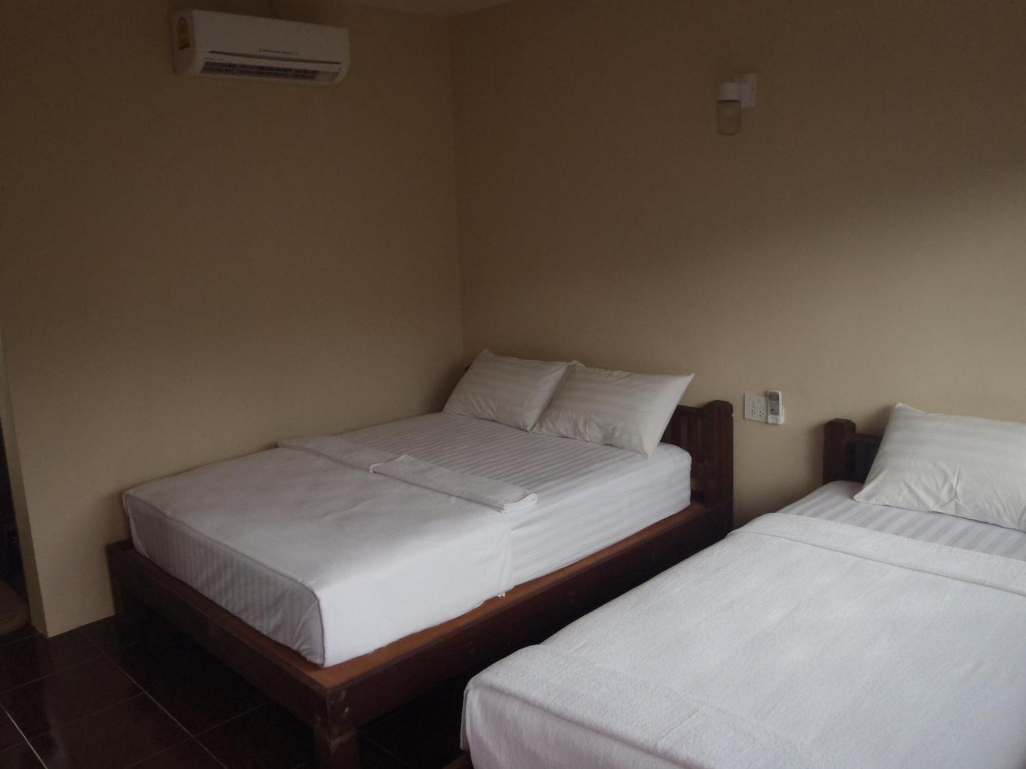 Silver Sands - 3*