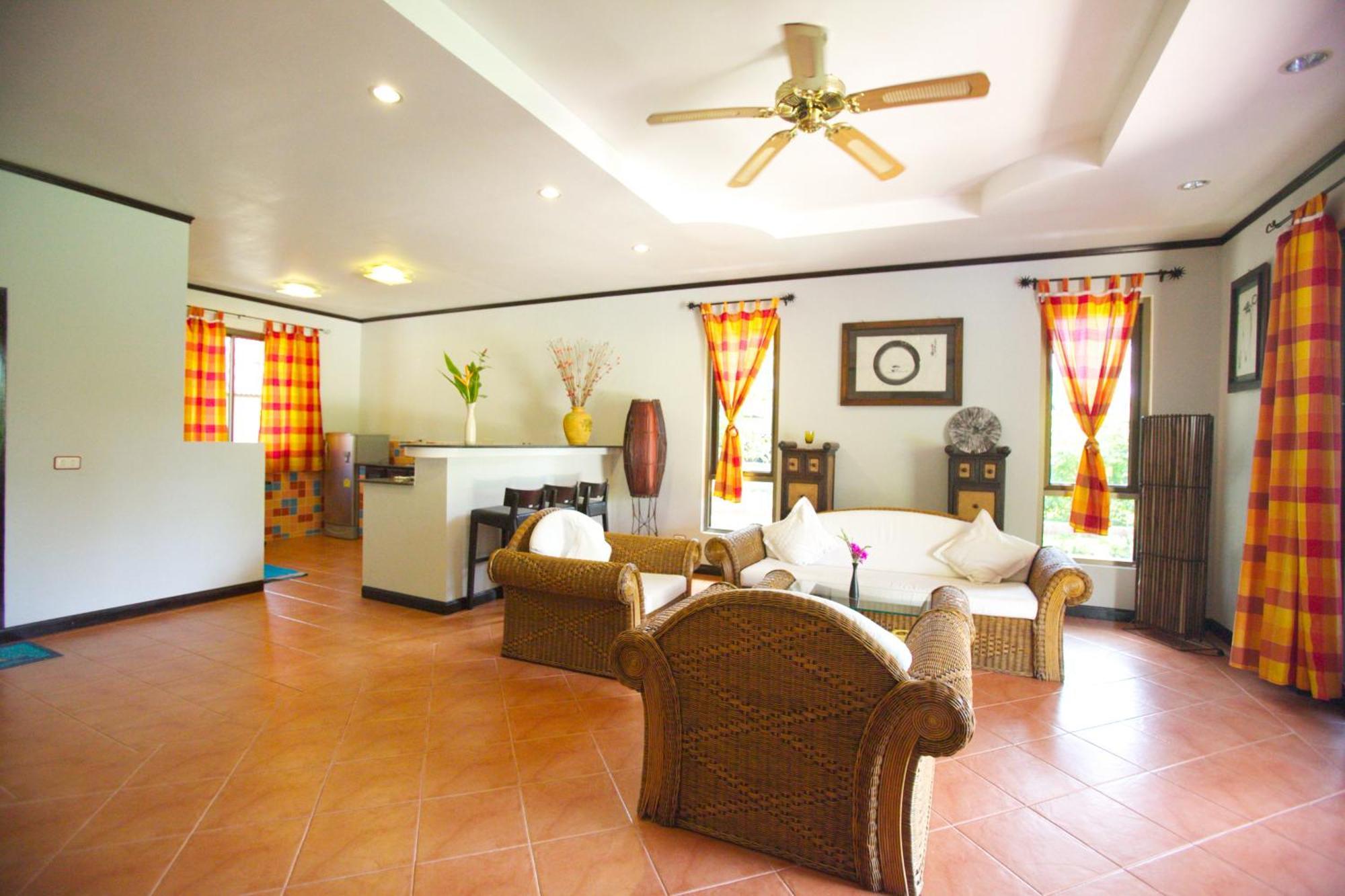 Sunshine Holiday home *