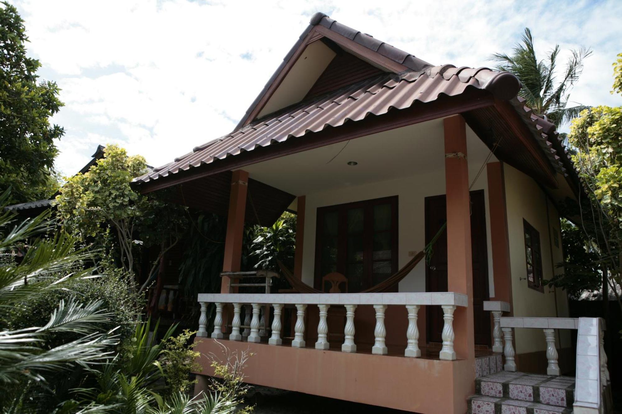 Jungle Hut &