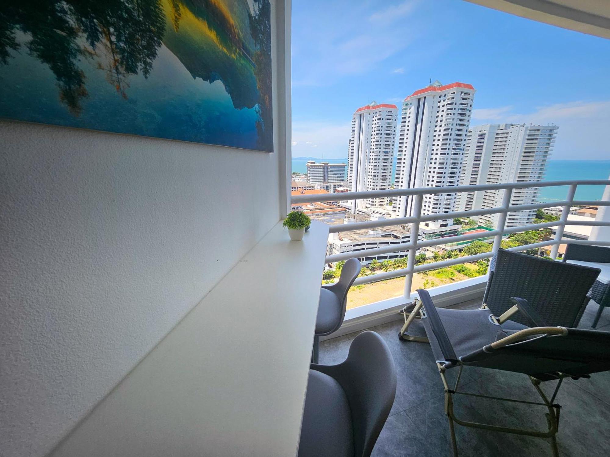View Talay 5 Jomtien Beachfront