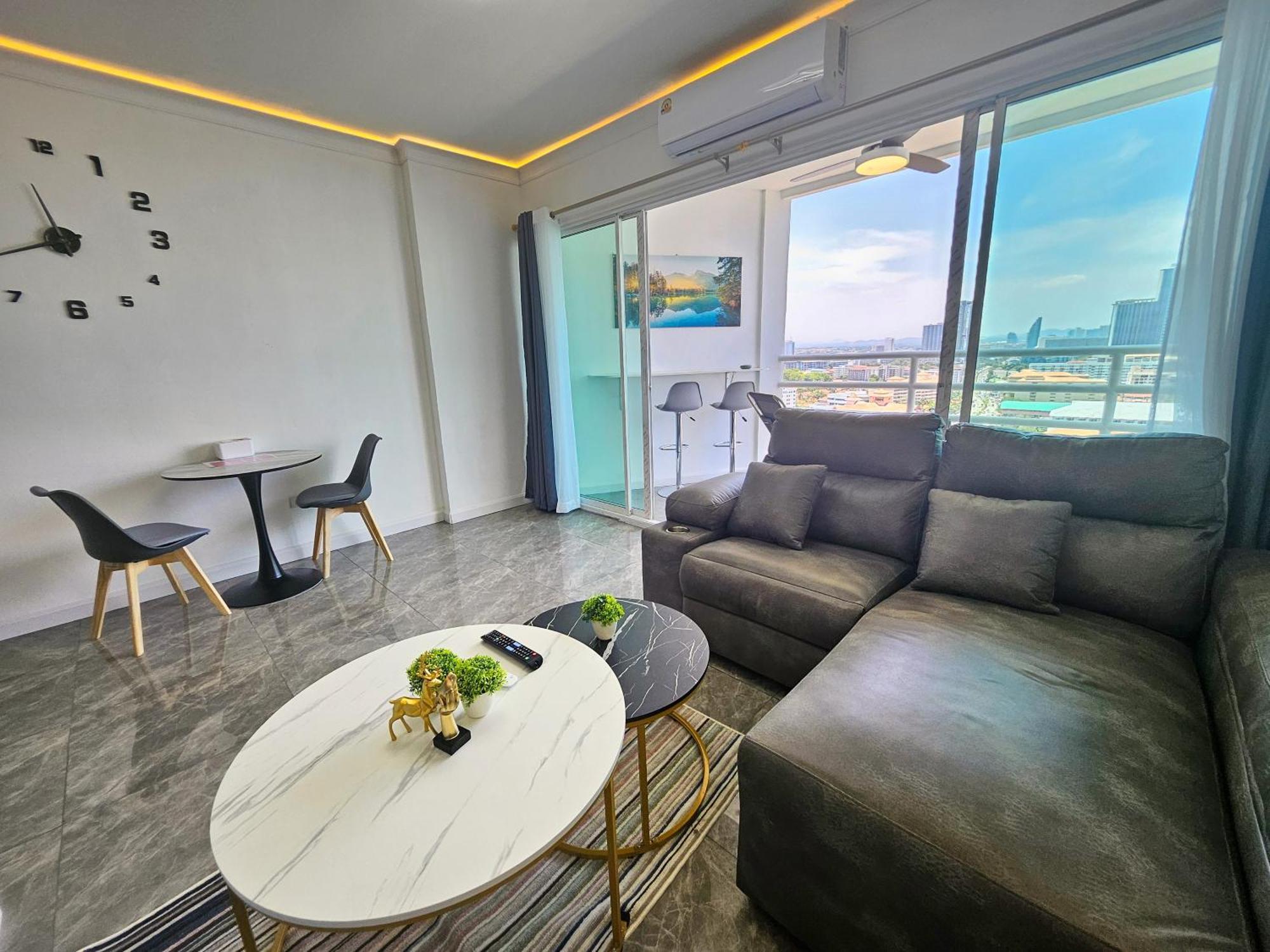 View Talay 5 Jomtien Beachfront Apartamento Pattaya