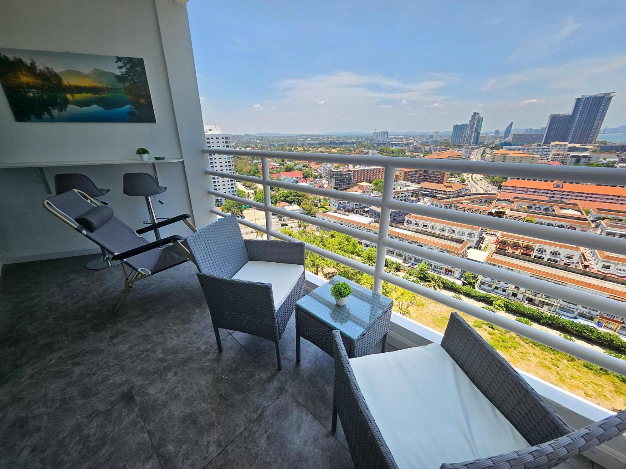 View Talay 5 Jomtien Beachfront Apartamento