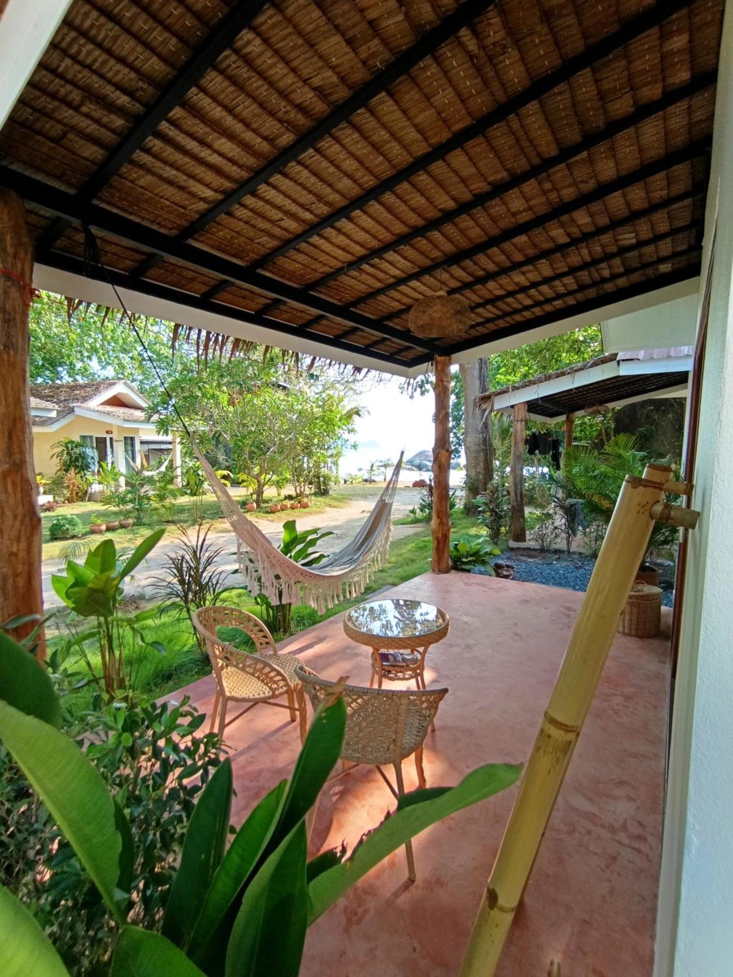 Ocean Vibes Resort Thongsala