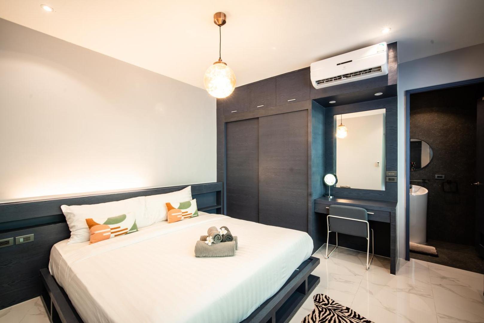 Villa Super High Ceiling Luxury 3 Bedrooms Pool Phuket
