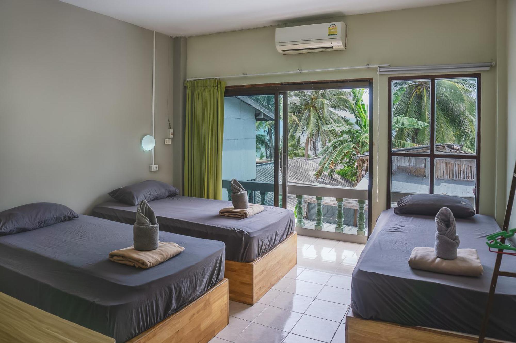 Echo Hostel *