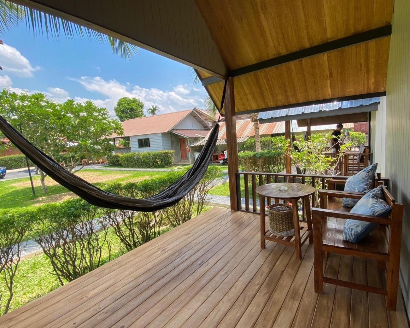 Nam Now Bed & Breakfast 2*