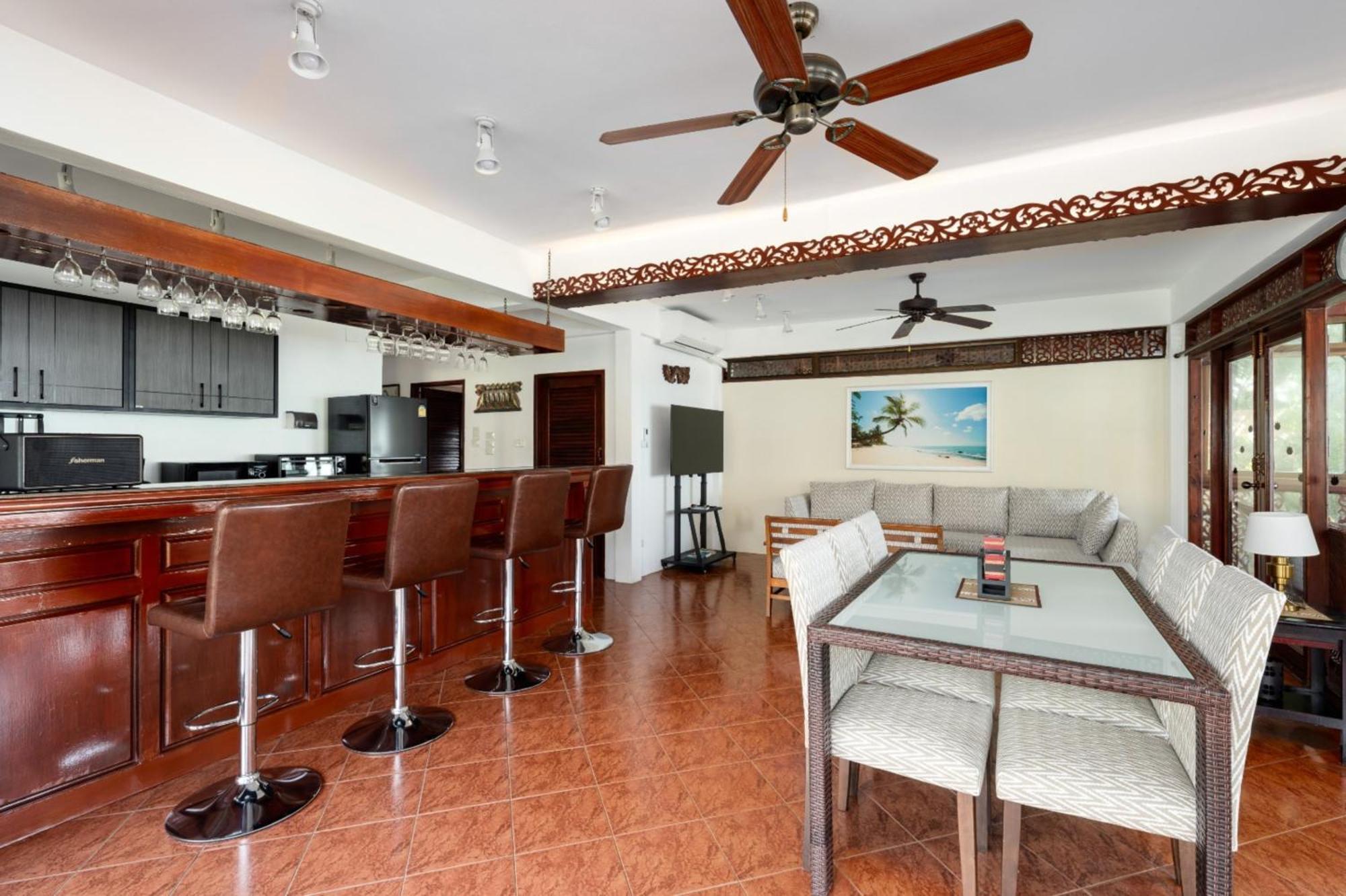 Beachfront Villa, Bang Po *