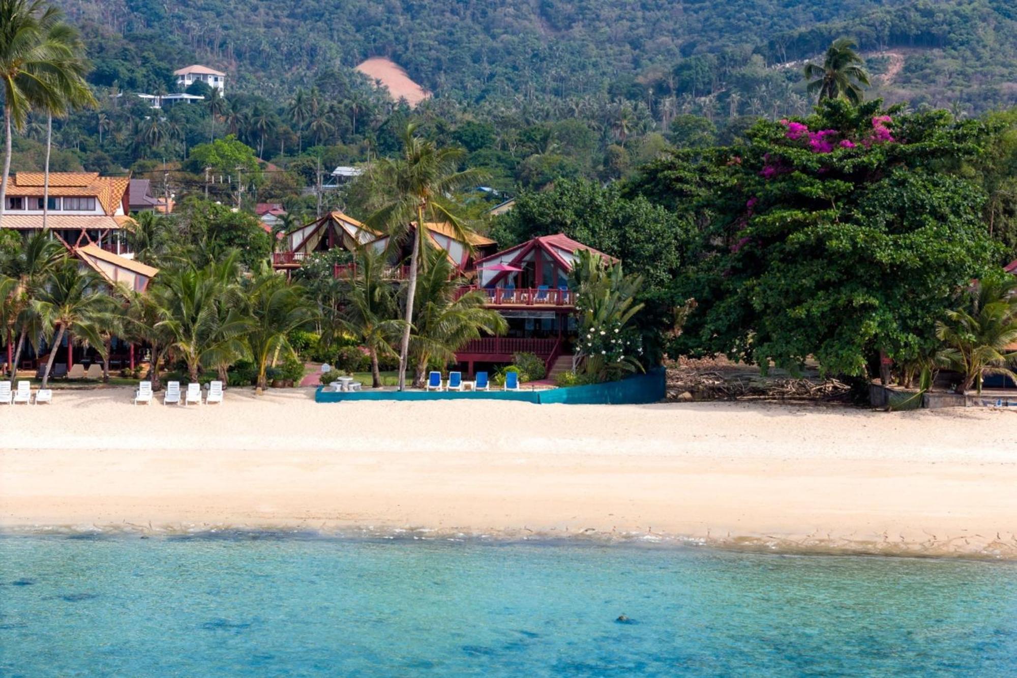 Villa Beachfront Villa, Bang Po