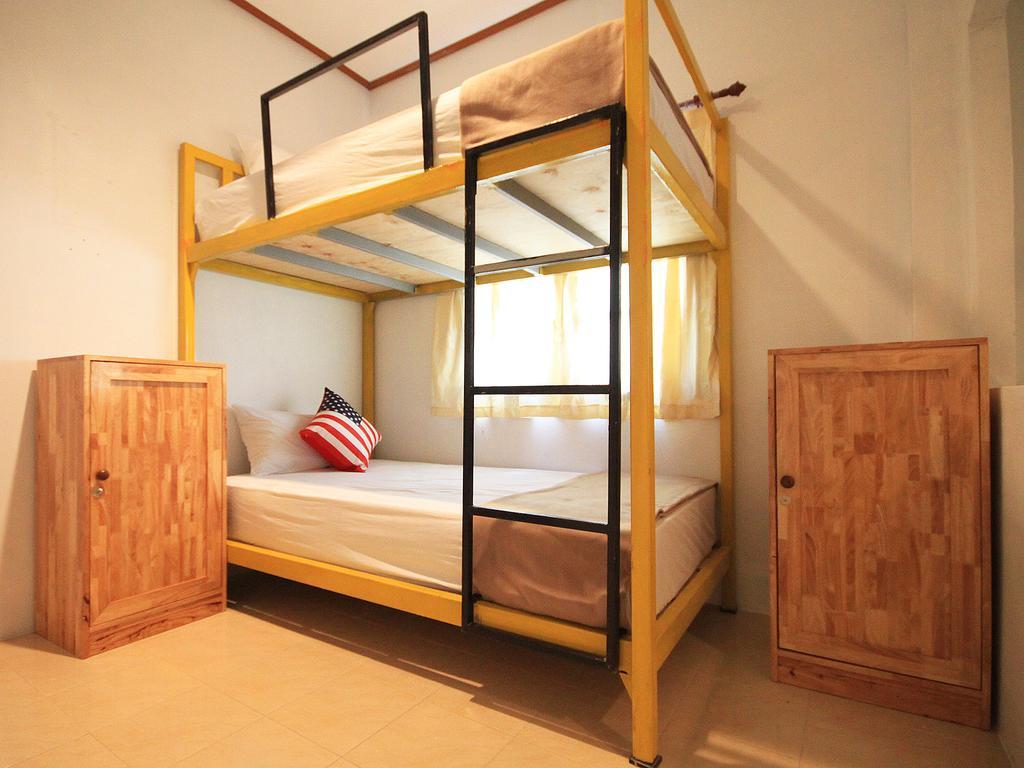 Hostel Indy *