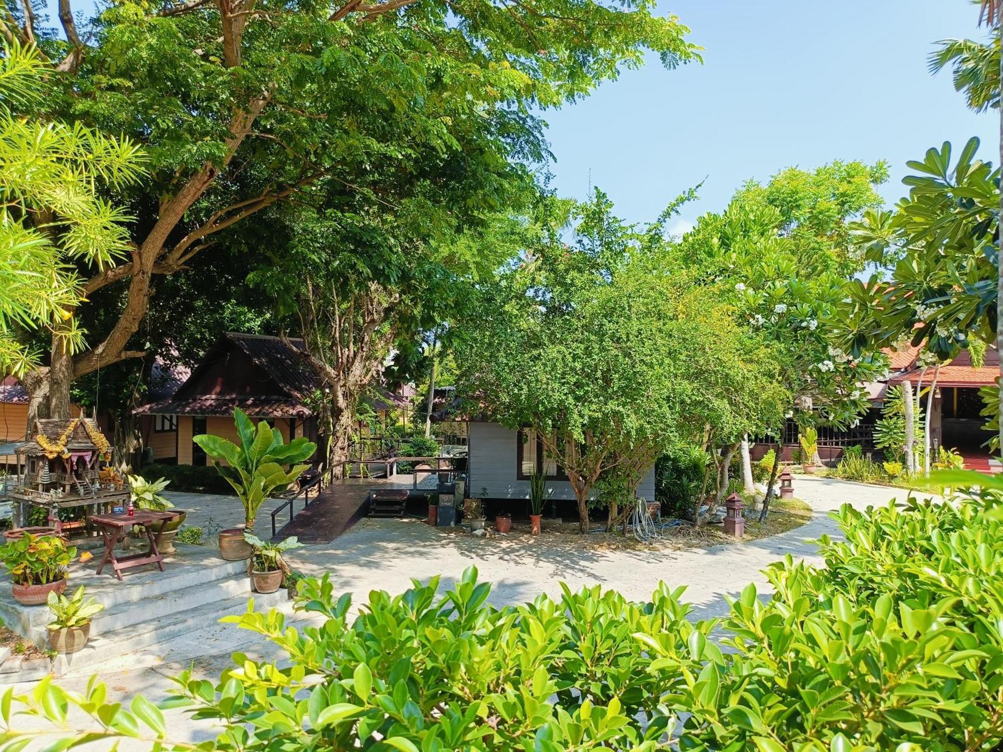 Resort Inrawadee Jomtien Beach