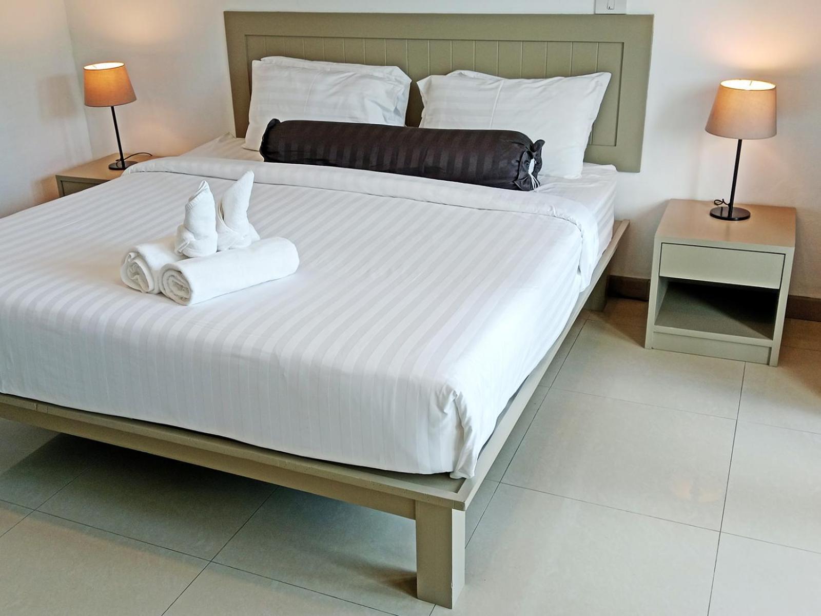 Ampha Place Hotel