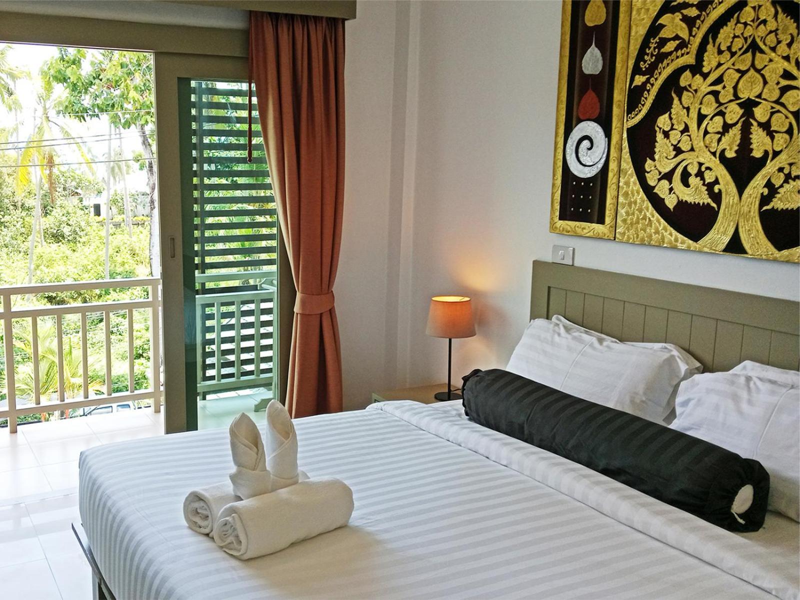 Hotel Ampha Place 3*