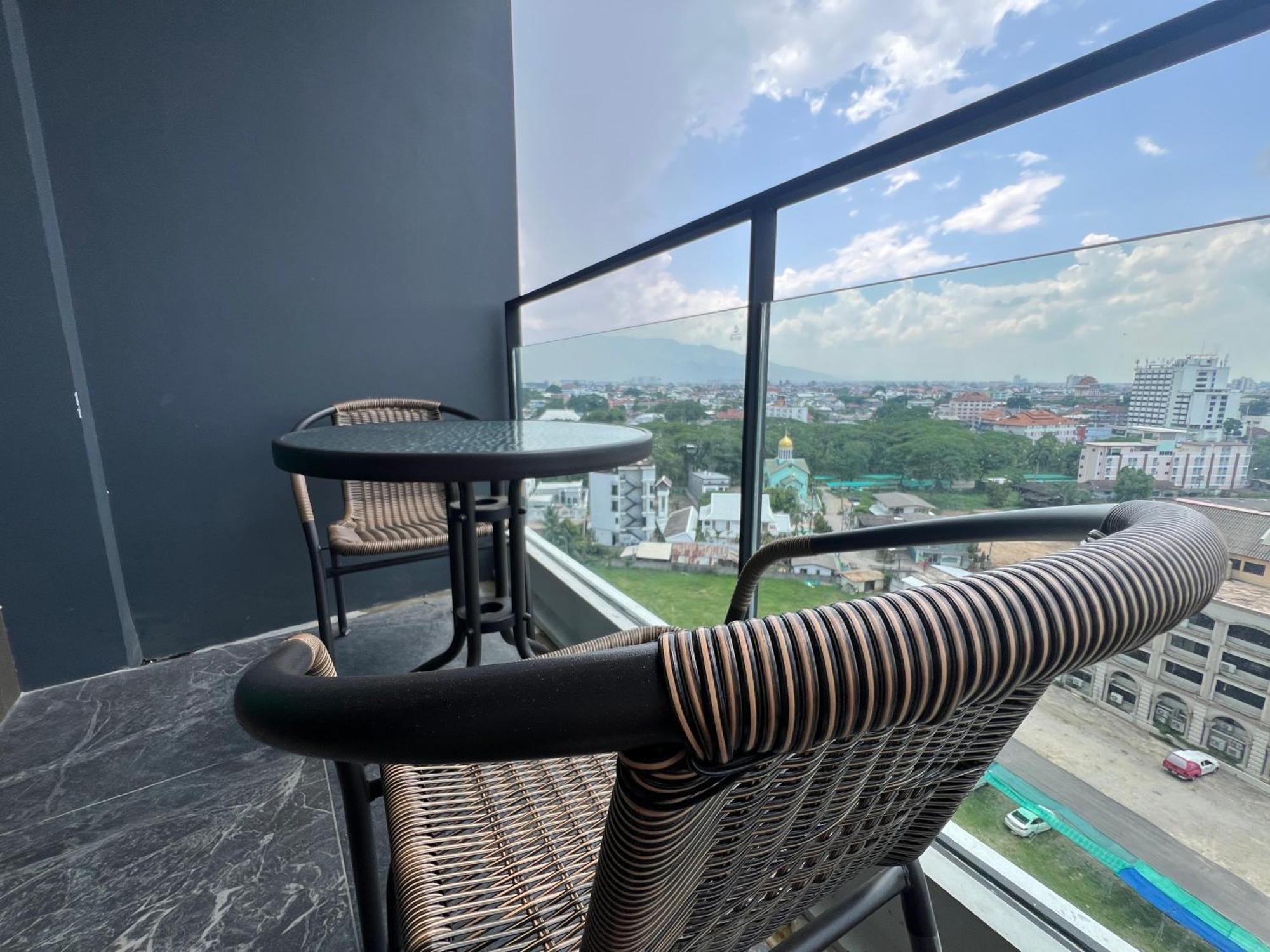 The Astra Sky River Condo Chiang Mai * Chiang Mai