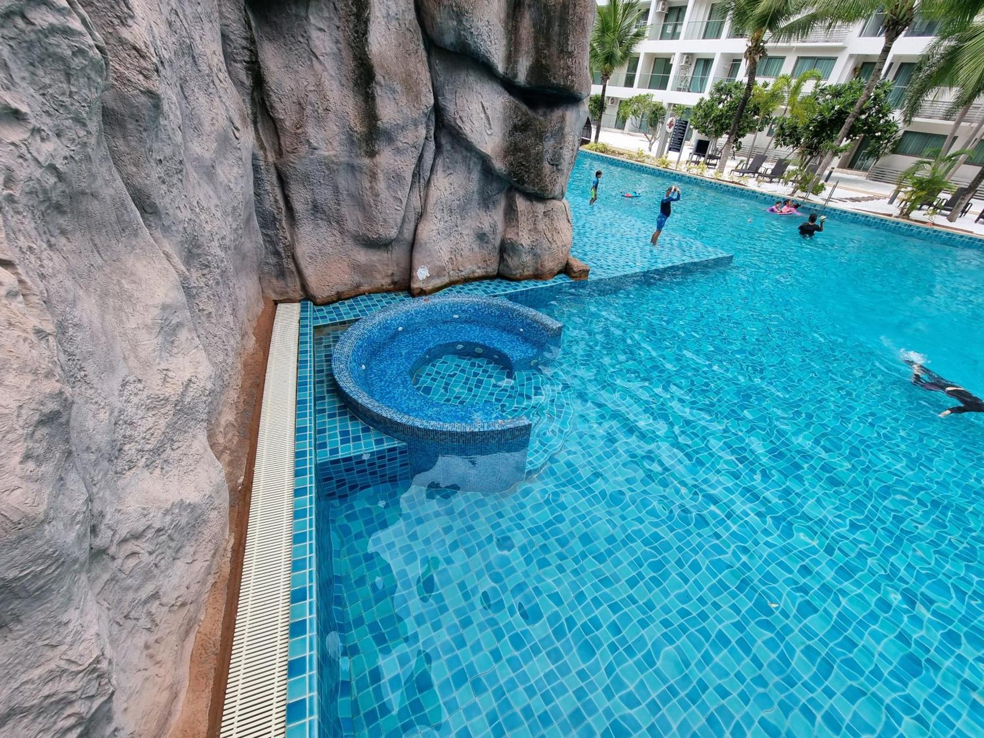 Laguna 3 The Maldives Pattaya Pool Access ลากูน่า บีช รีสอร์ต 3 พัทยา Apartment