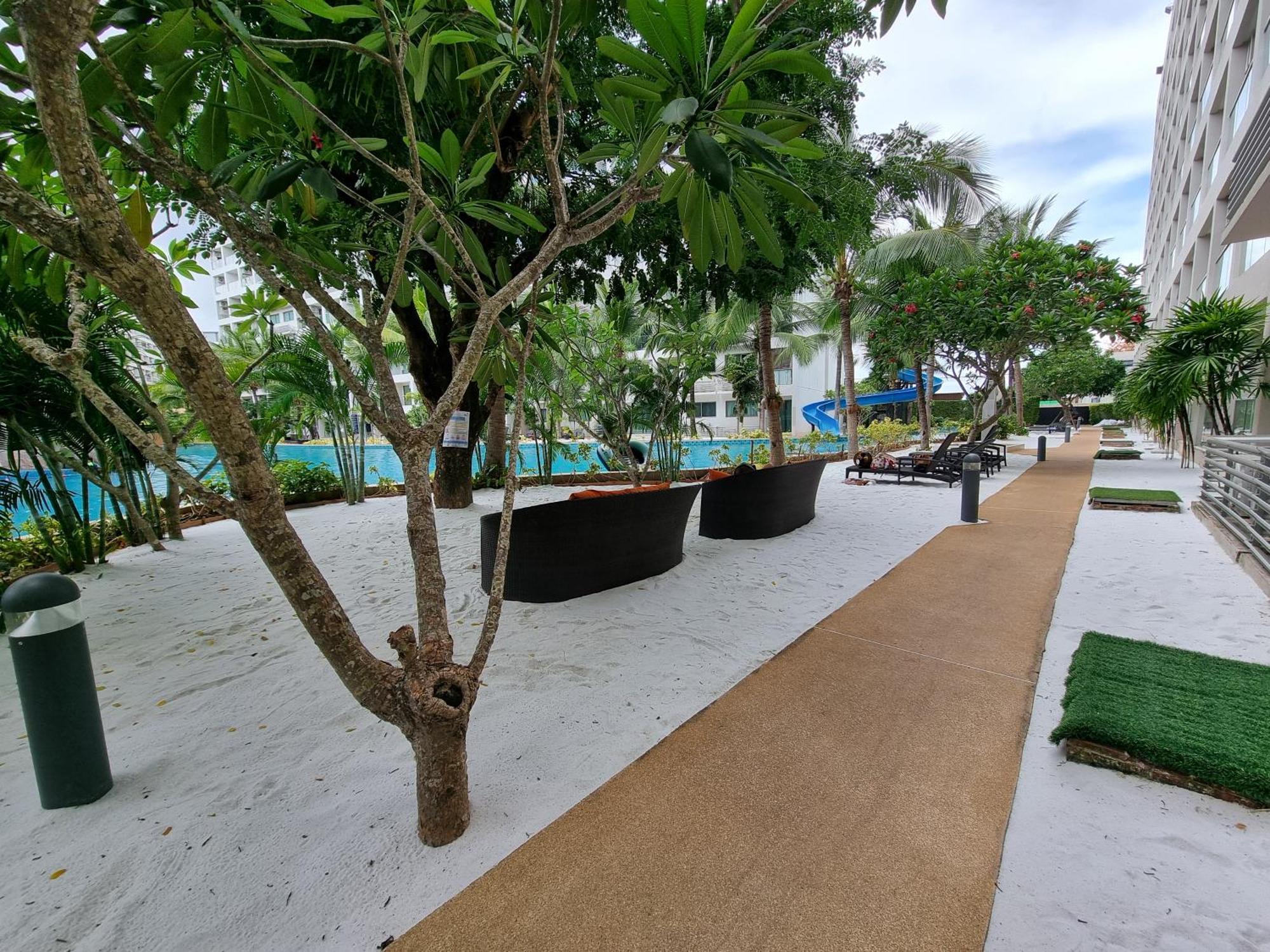 Laguna 3 The Maldives Pattaya Pool Access ลากูน่า บีช รีสอร์ต 3 พัทยา
